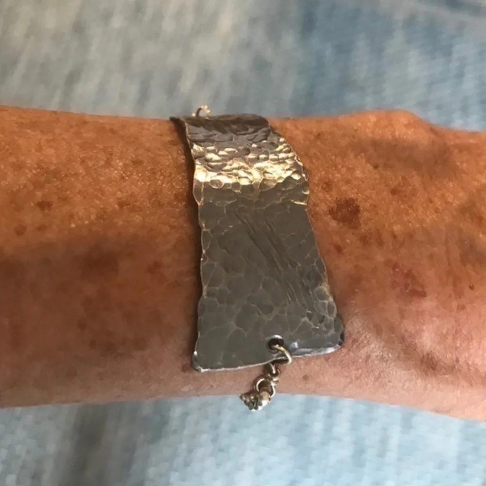 ⚜️Silver Shield Bracelet ⚜️